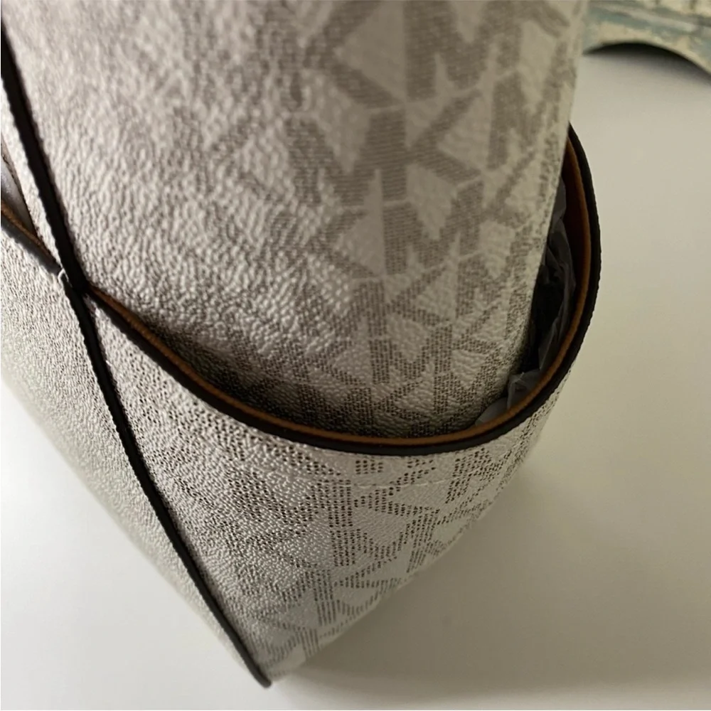 Michael Kors Jet Set Vanilla